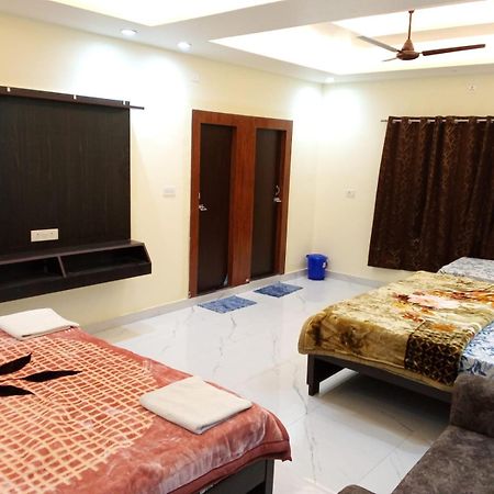 Kaka Guest House Ayodhya Buitenkant foto
