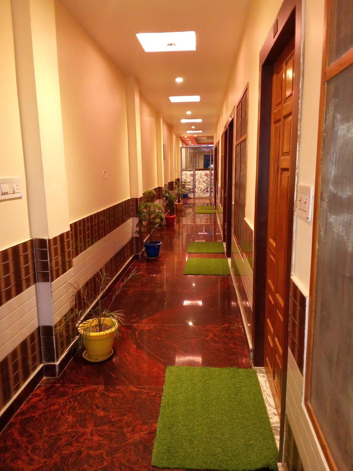 Kaka Guest House Ayodhya Buitenkant foto