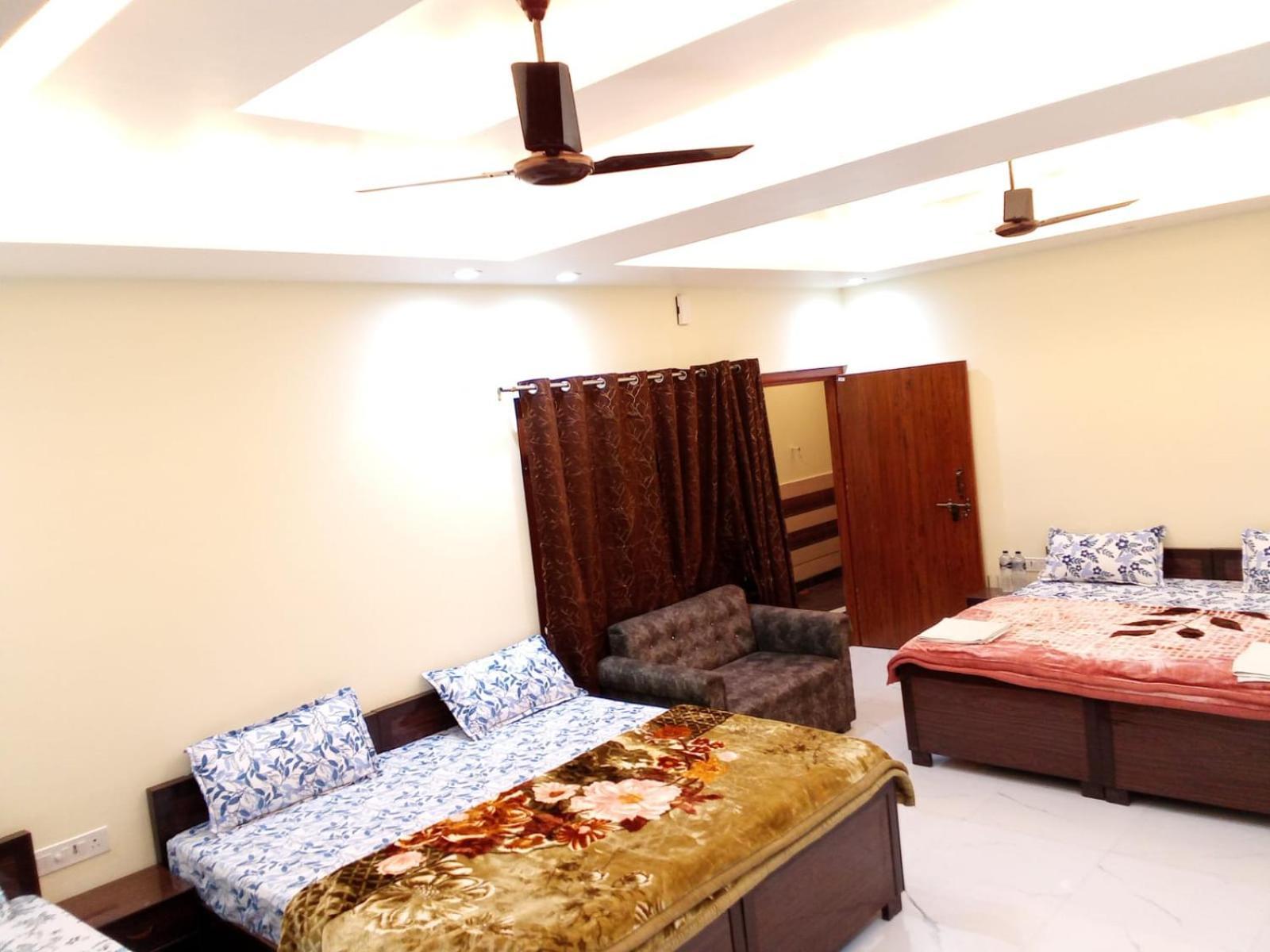 Kaka Guest House Ayodhya Buitenkant foto